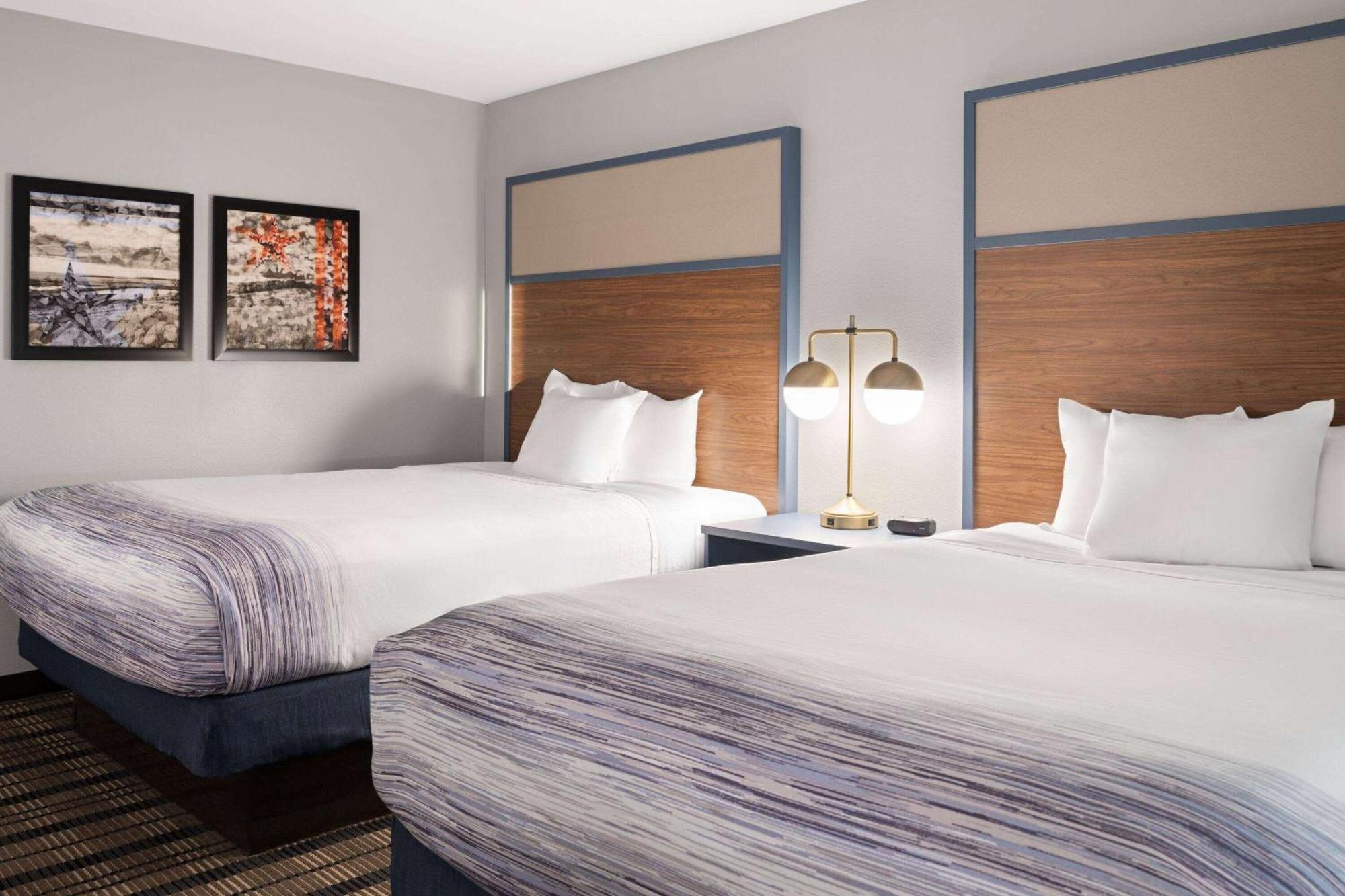 Americinn By Wyndham Beaver Dam Εξωτερικό φωτογραφία