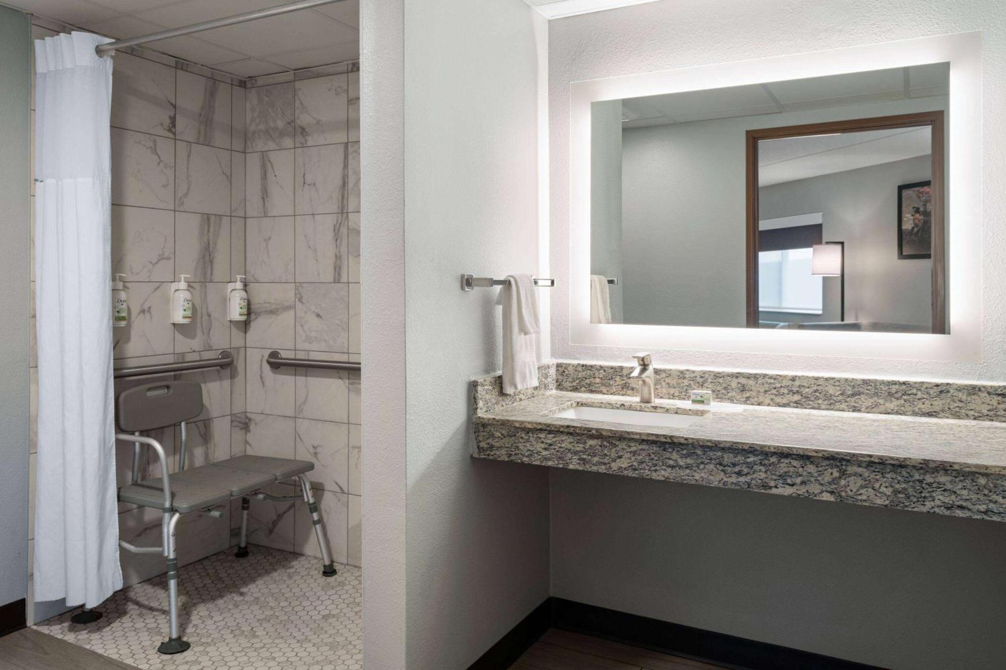 Americinn By Wyndham Beaver Dam Εξωτερικό φωτογραφία
