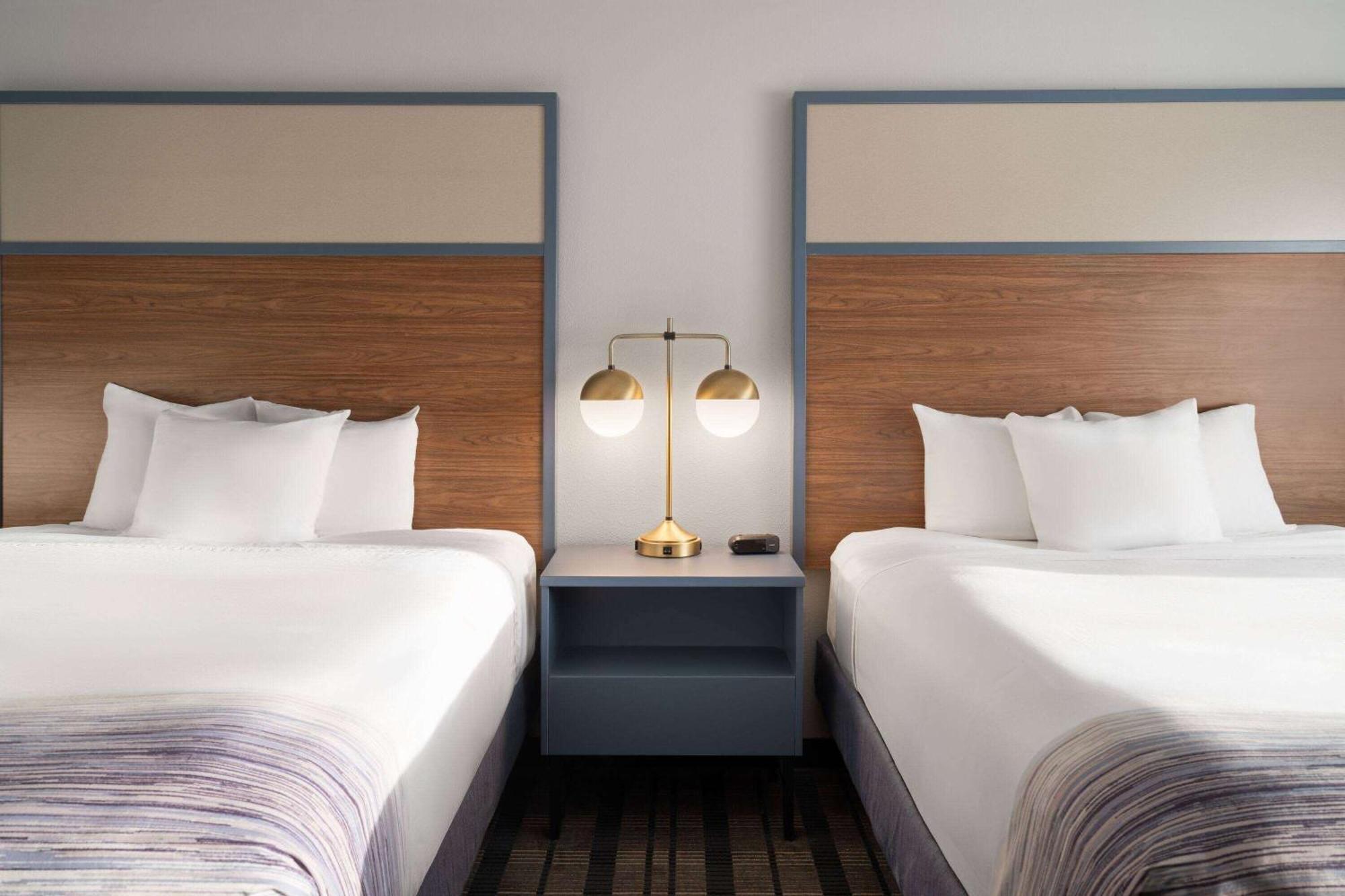 Americinn By Wyndham Beaver Dam Εξωτερικό φωτογραφία