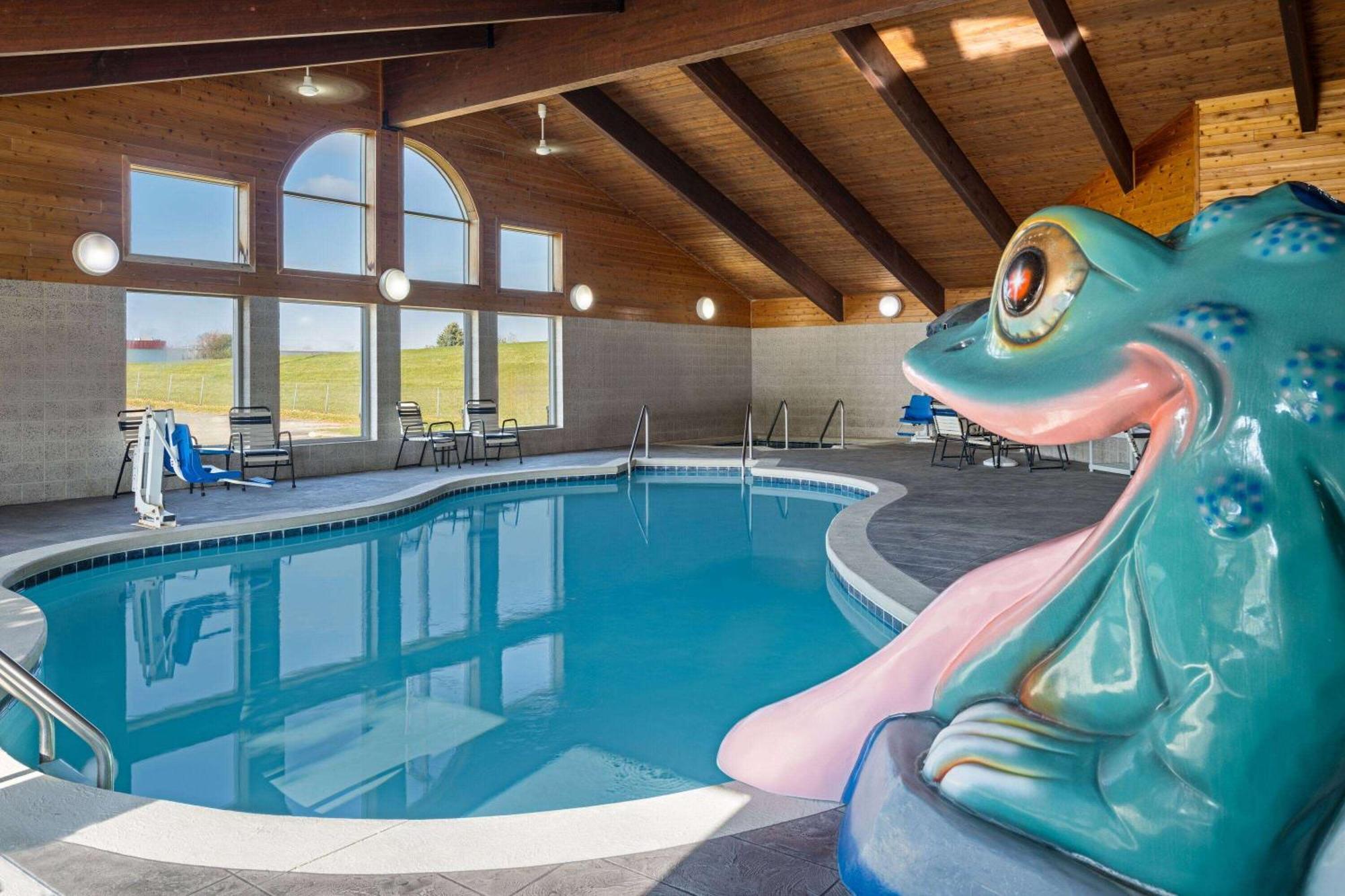 Americinn By Wyndham Beaver Dam Εξωτερικό φωτογραφία